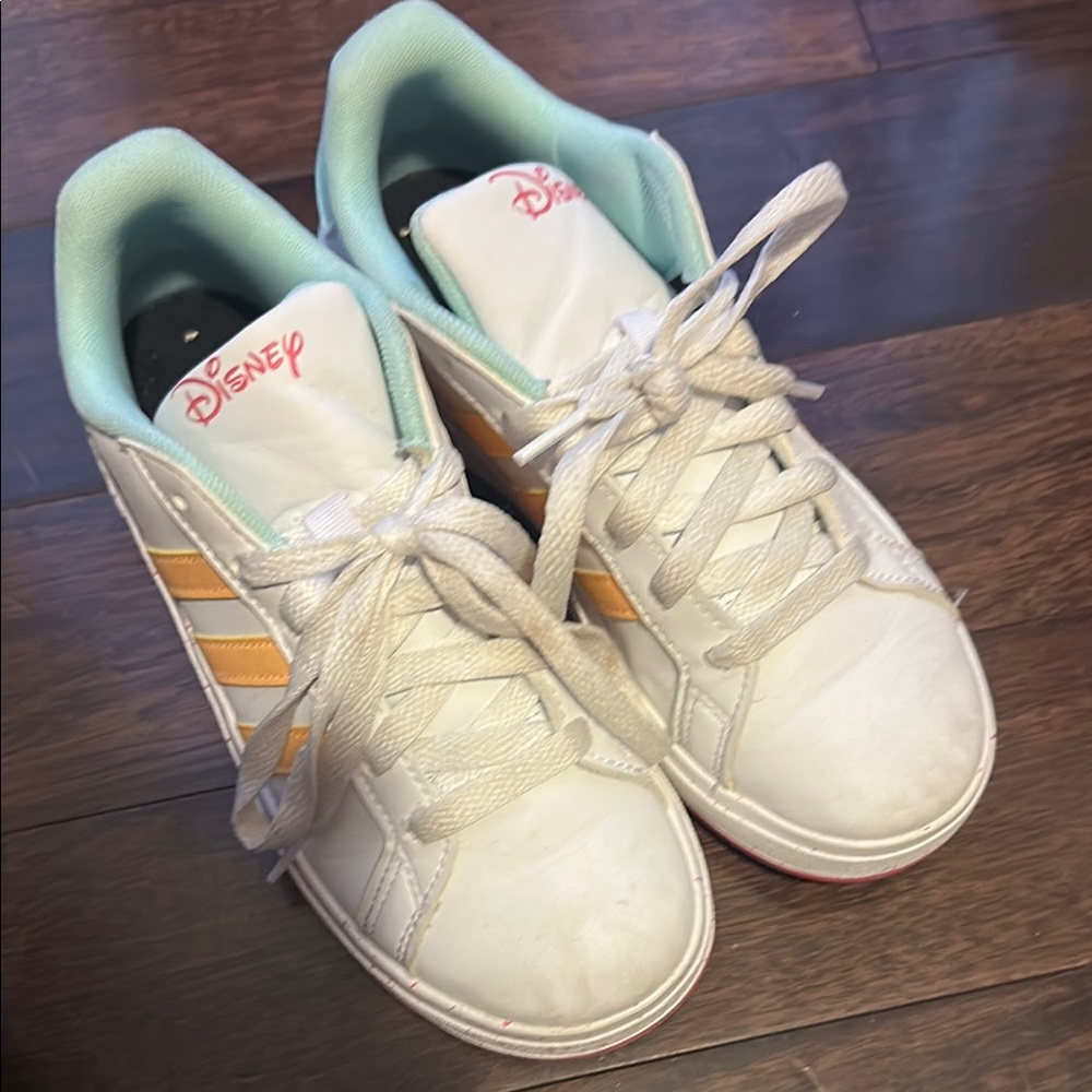 Disney adidas Kids Shoes - White and Yellow - Picture 5 of 7